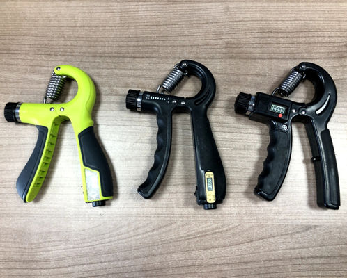 Five Finger Strengthener Handle Fitness Strength Exercise Portable Metal Silicone Arm Exercise Customized Logo